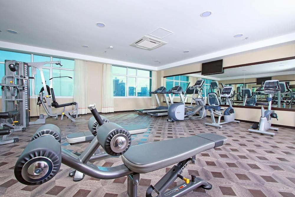 Park Regis Lotus Hotel Манама Екстериор снимка