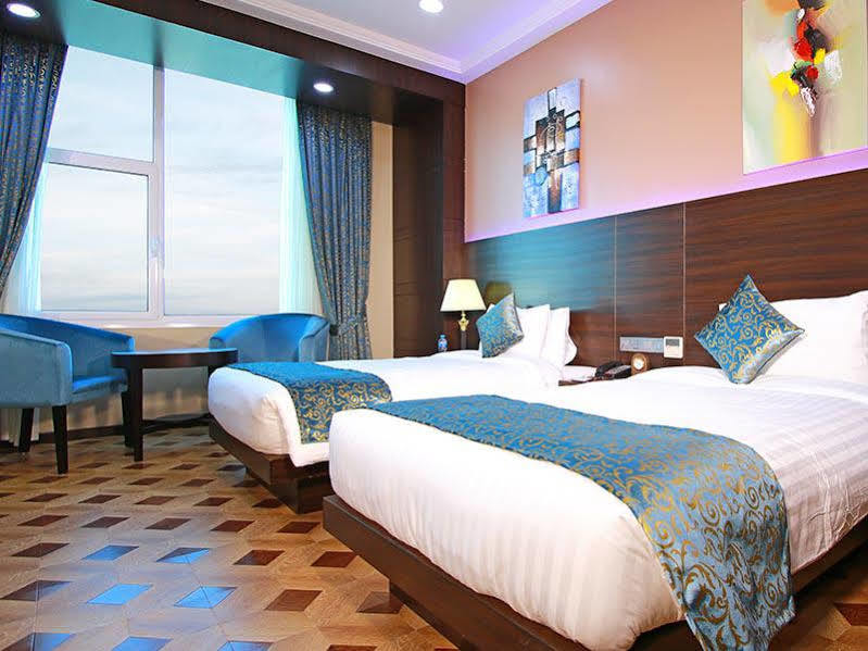 Park Regis Lotus Hotel Манама Екстериор снимка